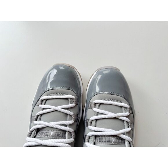 NIB 2010 NIKE Air Jordan 11 Retro Cool Grey Leather Lace Up Sneakers, Size 9.5 - Picture 5 of 16